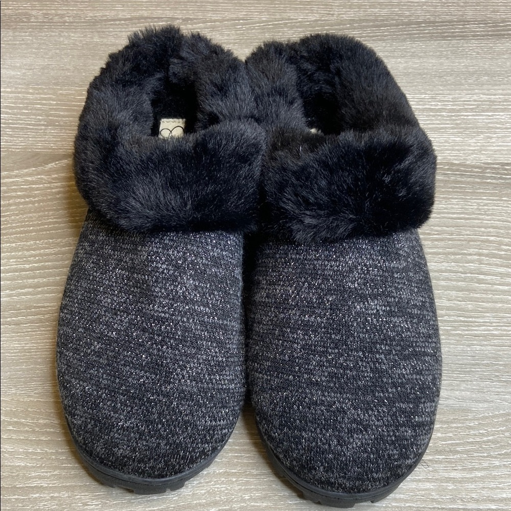 Jessica Simpson Faux Fur Slippers Women's size 7-8 M